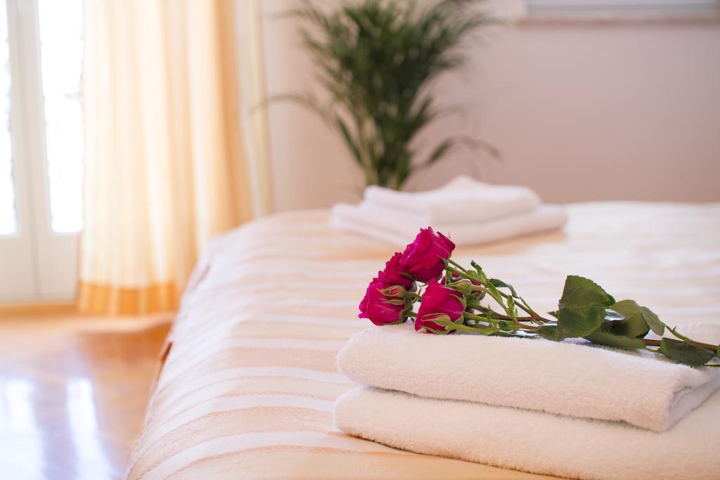 Villa Sveta Eufemija - Bed And Breakfast Rovinj Oda fotoğraf