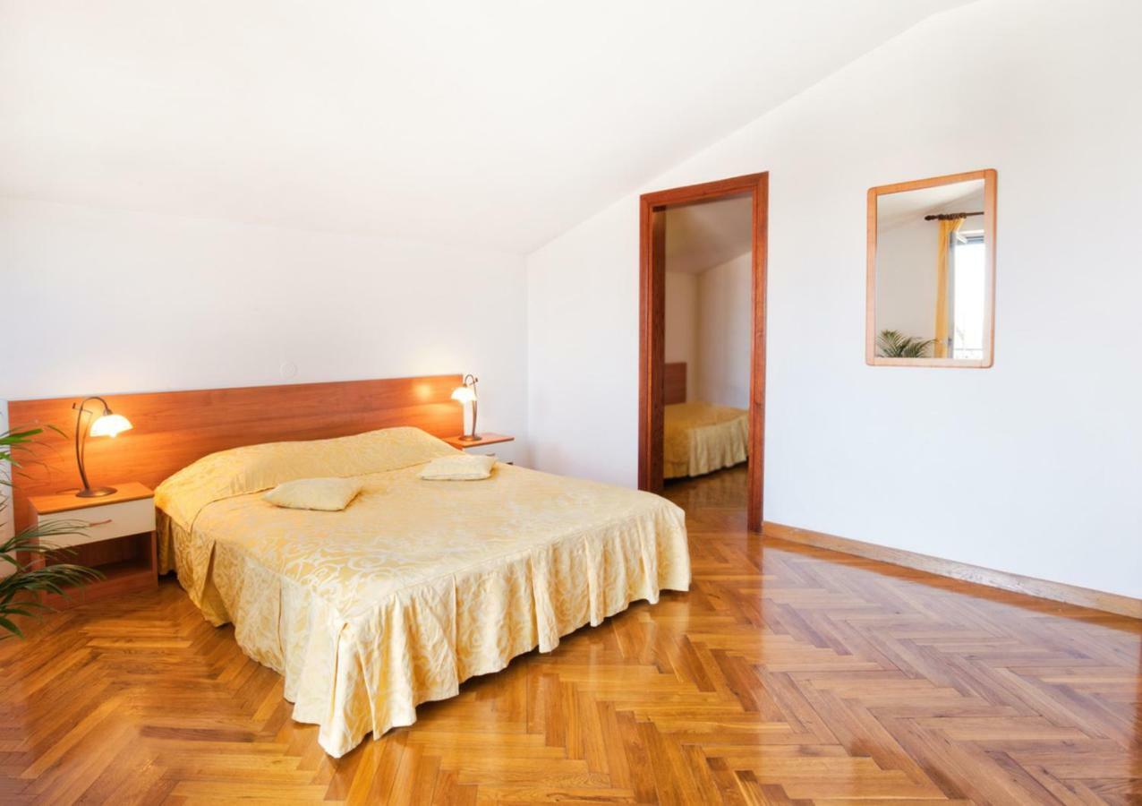 Villa Sveta Eufemija - Bed And Breakfast Rovinj Dış mekan fotoğraf